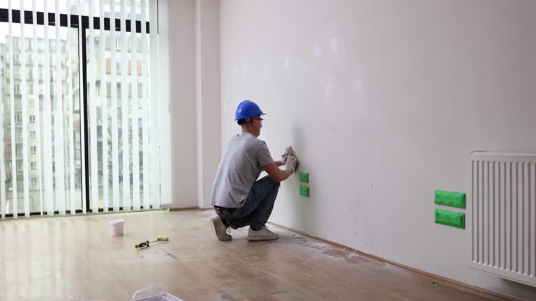 Best Asbestos and Lead Testing During Mold Inspection  in Poinciana, FL
